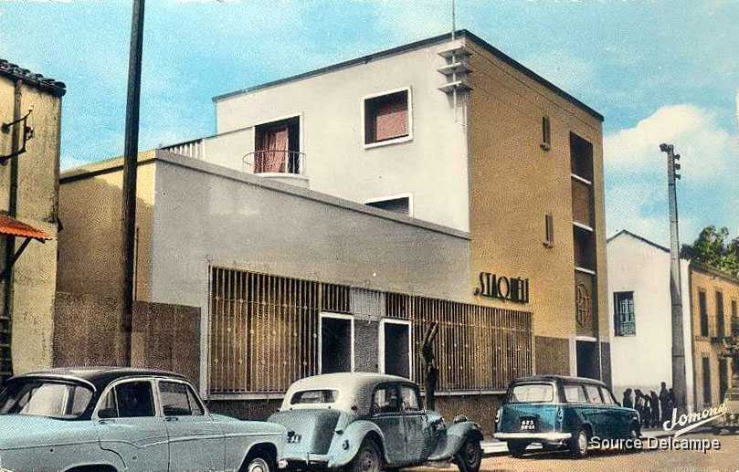 Algerie Alger Staoueli La Poste.jpg